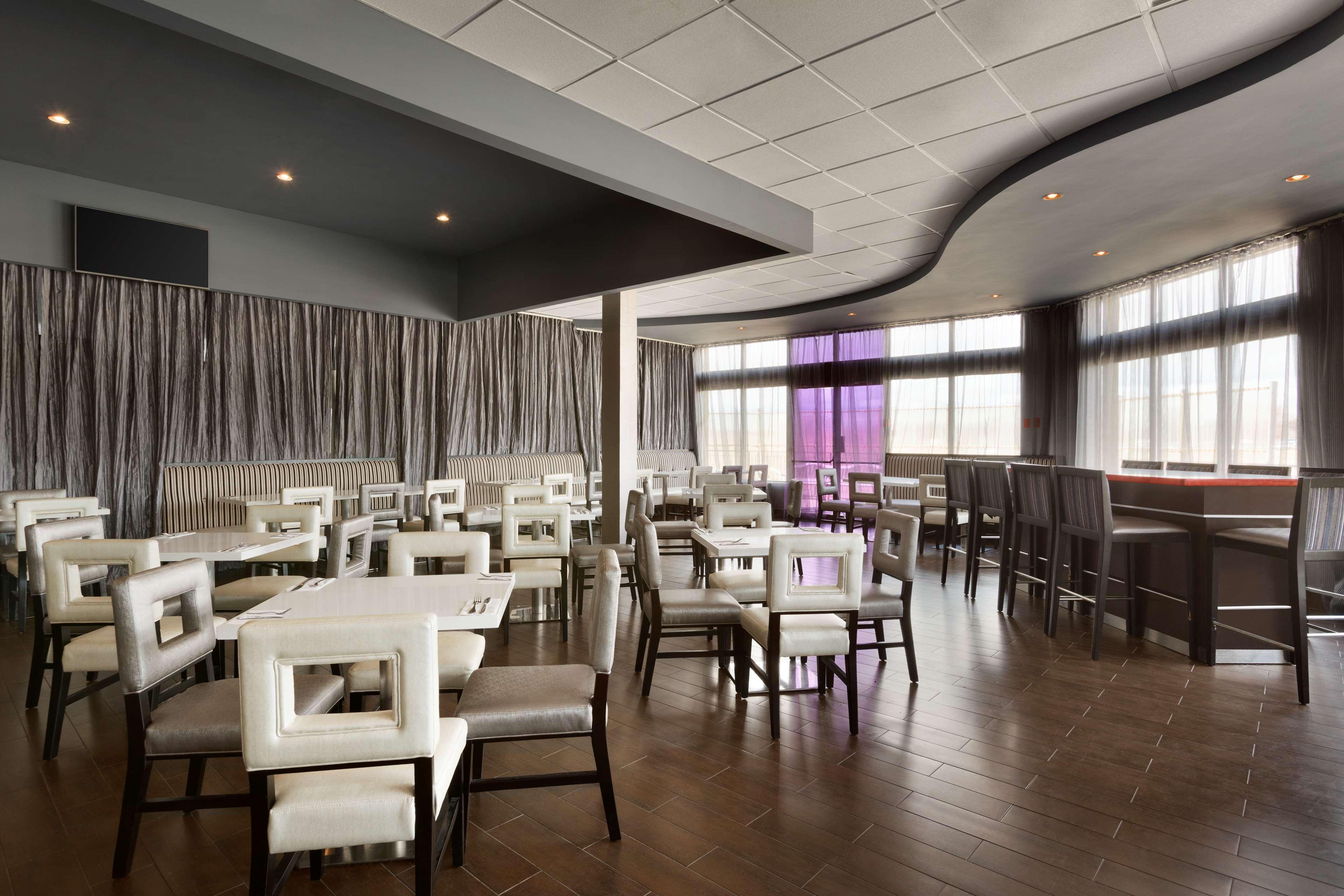 Park Inn By Radisson Toronto-Маркем Экстерьер фото
