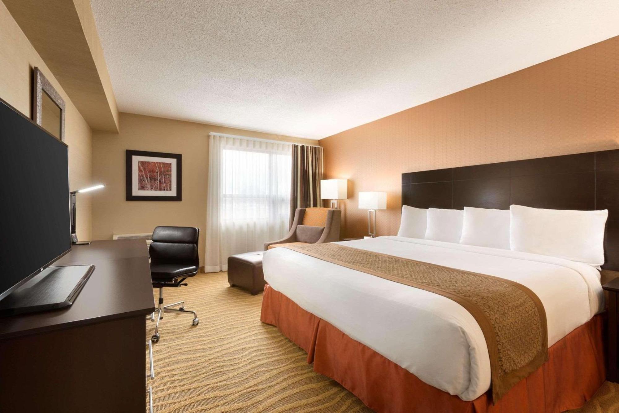 Park Inn By Radisson Toronto-Маркем Экстерьер фото