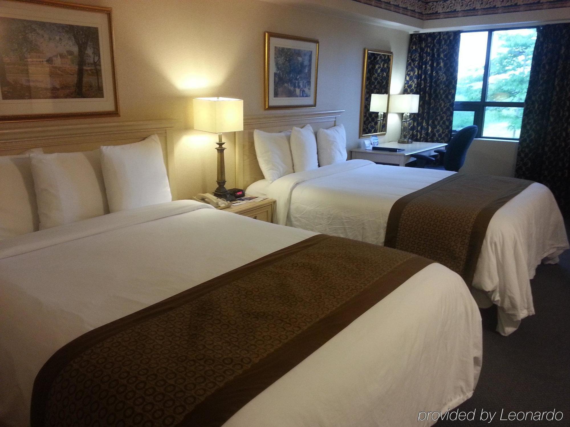 Park Inn By Radisson Toronto-Маркем Экстерьер фото